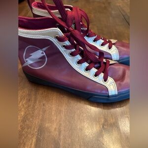 DC Comics‎ The Flash Hi Top Sneakers Shoes Size 7 Adult Cosplay Halloween School
